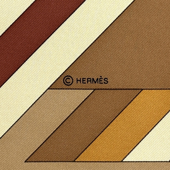 HERMES Orange Silk Scarf - Picture 4 of 7